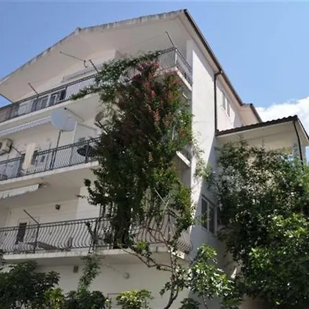 Mira Pensión Makarska