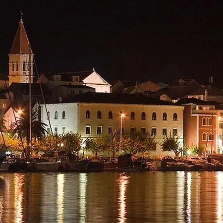 Mira Pensión Makarska